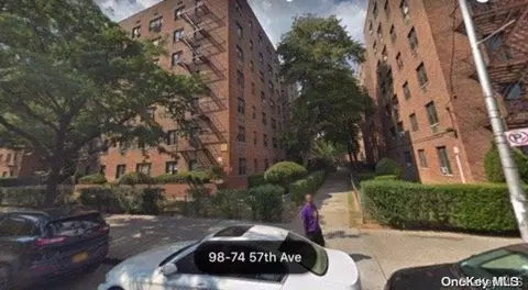 98-45 57 Ave #2C, Corona, NY 11368