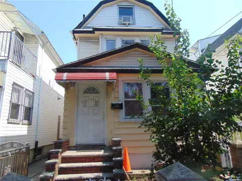 42-87 Hampton St, New York, NY 11373