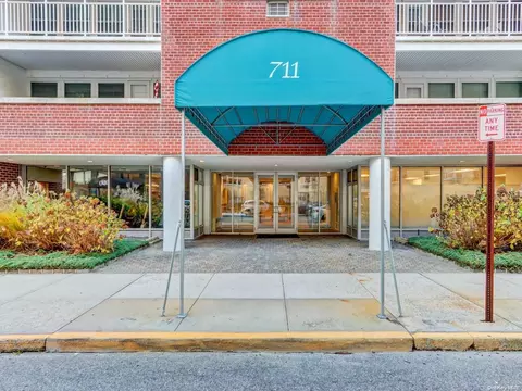 711 Shore Rd #6N, Long Beach, NY 11561