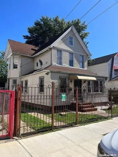 94-21 134th St, South Richmond Hill, NY 11419