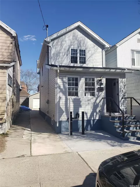129-13 135th Pl, South Ozone Park, NY 11420