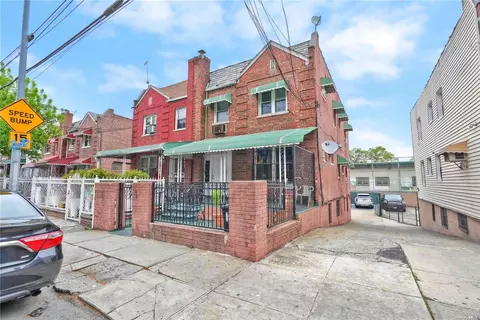 1044 Stratford Ave, New York, NY 10472
