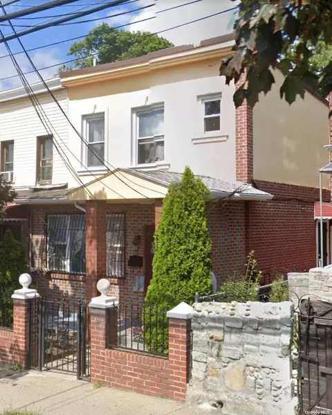 72-21 45th Ave, New York, NY 11373