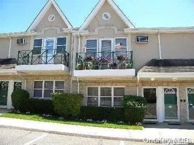 Undisclosed, Glen Cove, NY 11542