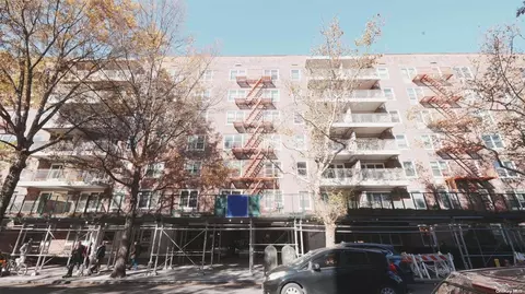 142-05 Roosevelt Ave #707, New York, NY 11354