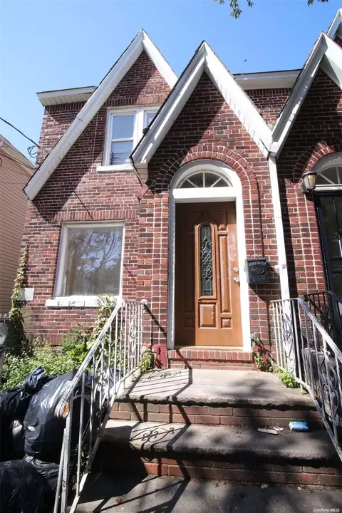 120-86 131 St, New York, NY 11420
