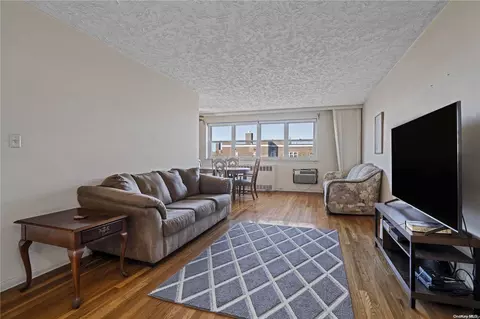 88-08 151st Ave #6J, Howard Beach, NY 11414