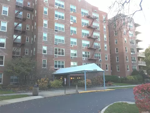 23-55 Bell Blvd #4H, Bayside, NY 11360