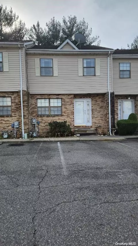 1601 Johnson Ave #23, Elmont, NY 11003