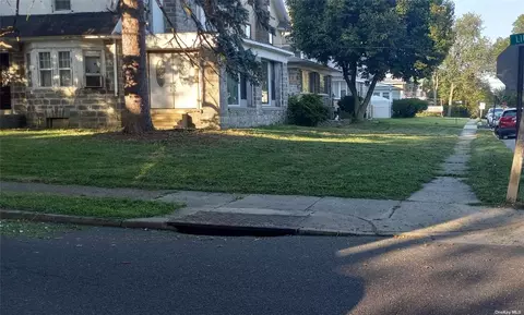 2007 Green Hill Rd, Lansdowne, PA 19050