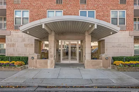410 E Broadway #7P, Long Beach, NY 11561