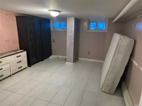 177-18 106th Ave, New York, NY 11433