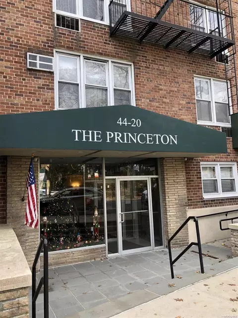 44-20 Douglaston Pkwy #5F, New York, NY 11363