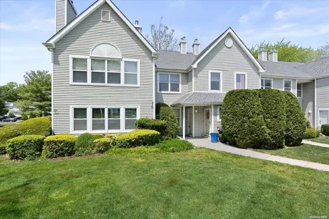 241 Windward #241, Port Jefferson, NY 11777