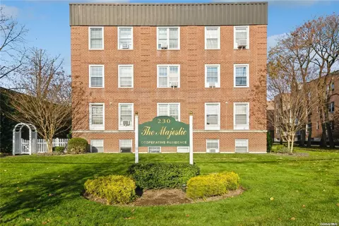 230 Central Ave #2I, Lawrence, NY 11559