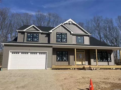 6 Marchant Dr N, Saint James, NY 11780