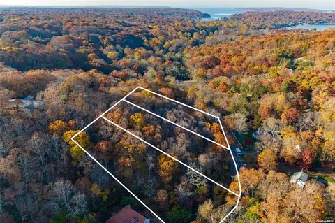 Stony Hollow Road, Huntington, NY 11740