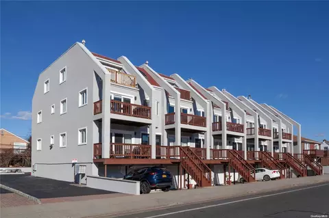 655 E Broadway # A, Long Beach, NY 11561