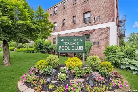 6 Terrace Cir #2-H, North Hempstead, NY 11021