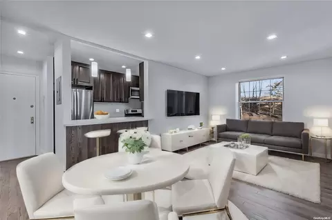 5605 31st Ave #1N, New York, NY 11377