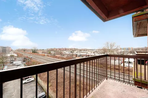 87-30 62nd Ave #6F, New York, NY 11374