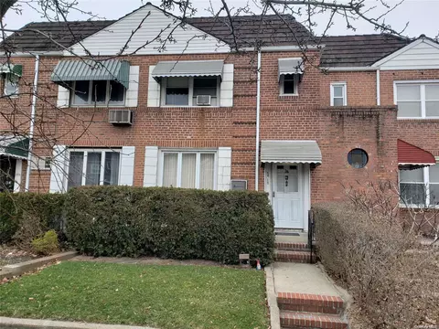 62-12 80th St, NY 11379