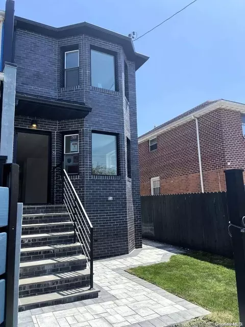 24-47 95th St, New York, NY 11369