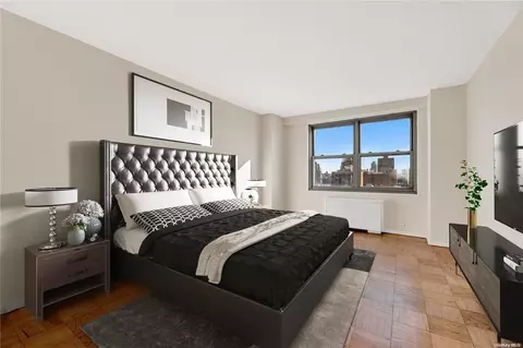 7025 Yellowstone Blvd #15E, New York, NY 11375