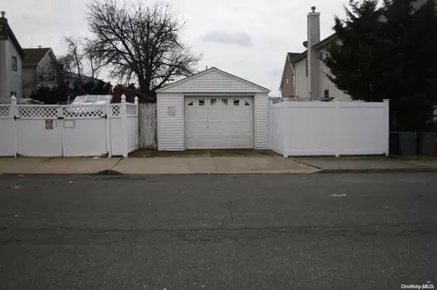Journal Avenue, Hempstead, NY 11003