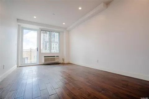 109-15 72 Rd #4C, Forest Hills, NY 11375