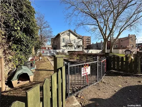 4115 Hubbard, Brooklyn, NY 11210