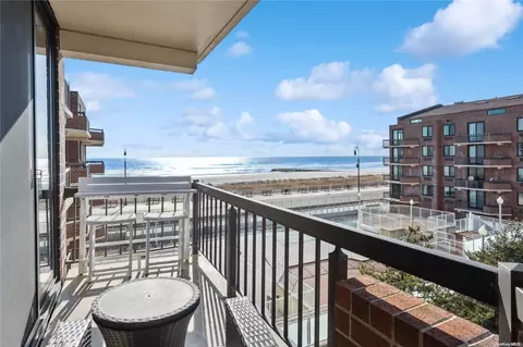 730 W Broadway #4J, Long Beach, NY 11561