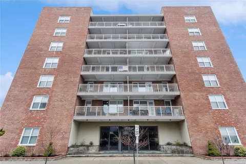 855 E Broadway #LH, Long Beach, NY 11561