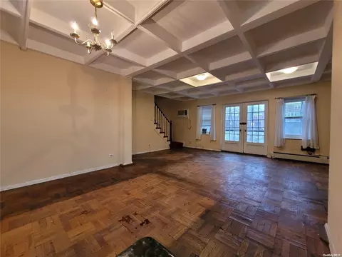 147-36 Charter Rd #34C, New York, NY 11435