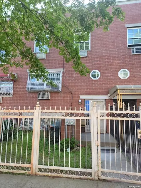 466 Howard Ave, Brooklyn, NY 11233