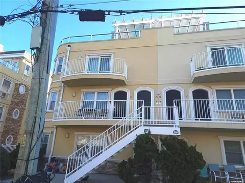 172 Beach 101 St #13C, Rockaway Park, NY 11694