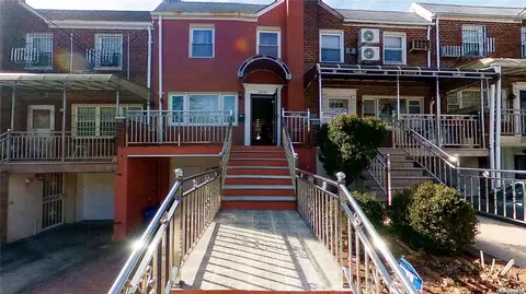 65-52 Alderton St, New York, NY 11374