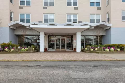 522 Shore Rd #3 JJ, Long Beach, NY 11561