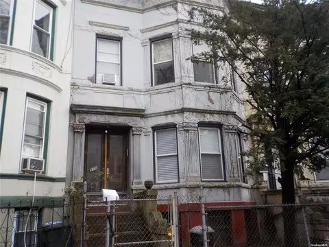 978 Lincoln Pl, Brooklyn, NY 11213