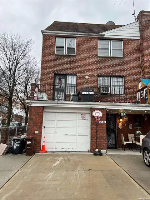 69-20 31st Ave, New York, NY 11377