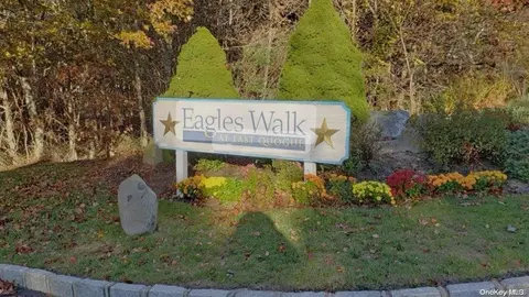 1402 Aerie Way #1402, East Quogue, NY 11942