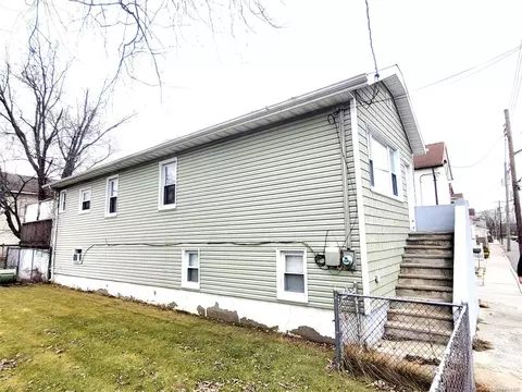 99-63 163rd Dr, New York, NY 11414
