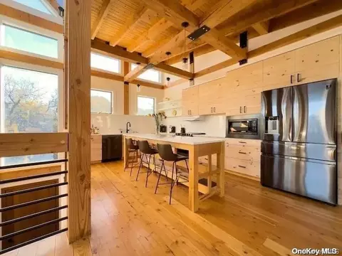 514 E Fire Island Blvd, Brookhaven, NY 11782