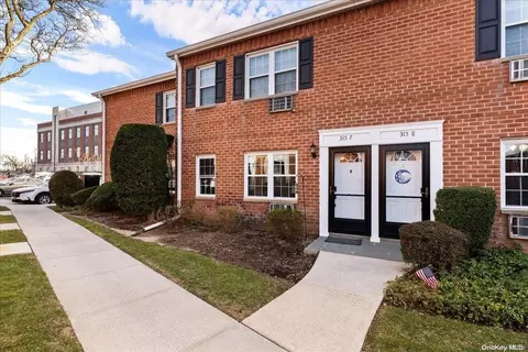 315 Hicksville Rd #7, Bethpage, NY 11714