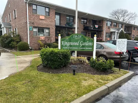212 Fulton St #1G, Farmingdale, NY 11735