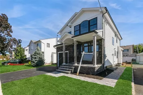 5 22nd St, Jericho, NY 11753