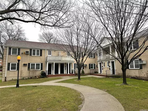 67-82 A 223 Pl #A, Oakland Gardens, NY 11364