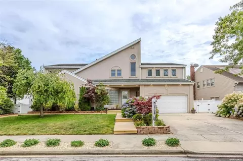 1515 Park St, Atlantic Beach, NY 11509