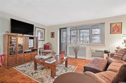 89-40 151st Ave #1G, New York, NY 11414