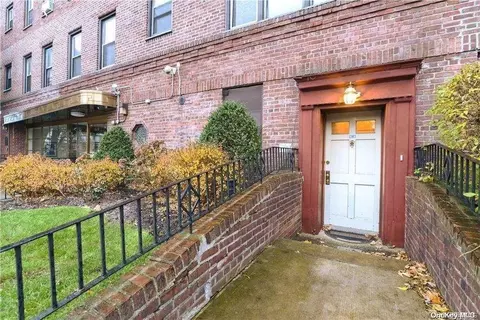 143-50 Hoover Ave #1B, Jamaica, NY 11435
